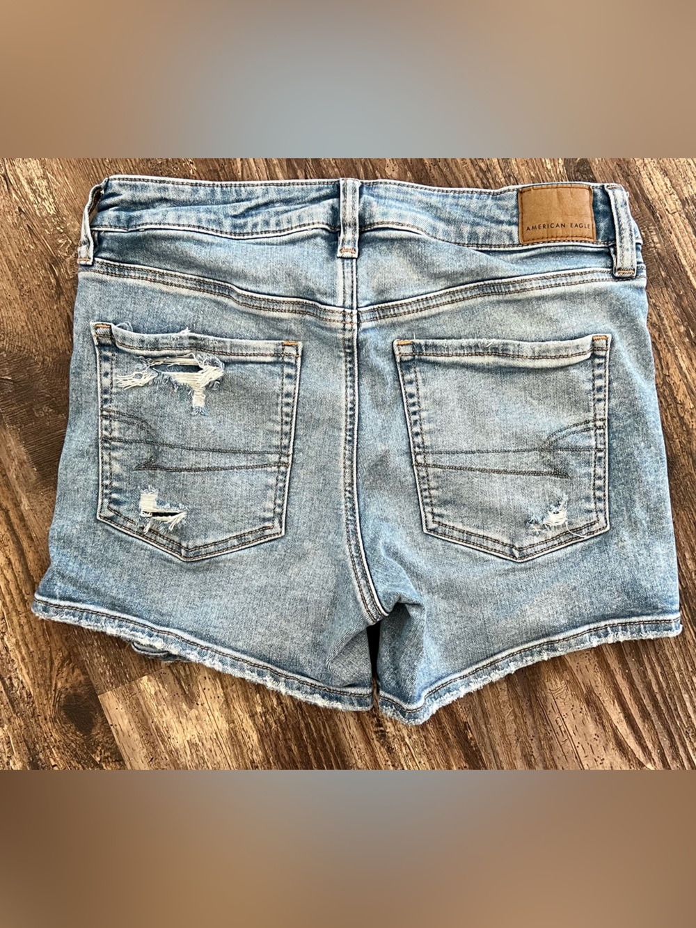 American Eagle Outfitters Light Wash Ripped Denim Shorts - Picture 2 of 4
